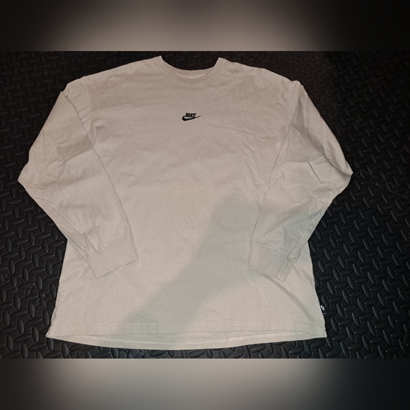 Nike mid swoosh logo long sleeve shirt - Picture 1 of 11